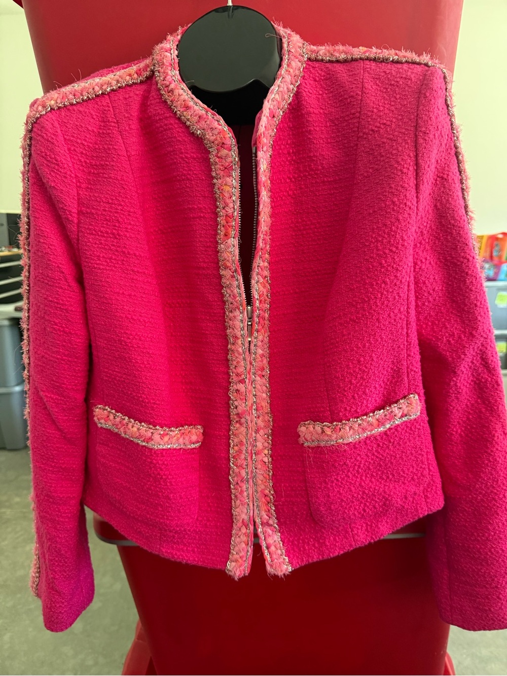 Women’s Pink Tweed Frayed-Trim Jacket p16